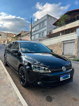 VOLKSWAGEN JETTA 2.0 COMFORTLINE FLEX 4P TIPTRONIC VOLKSWAGEN JETTA 2.0 COMFORTLINE FLEX 4P TIPTRONIC